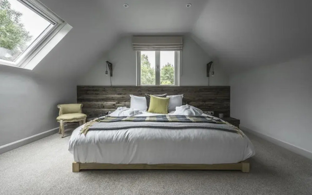 Elements Lodges