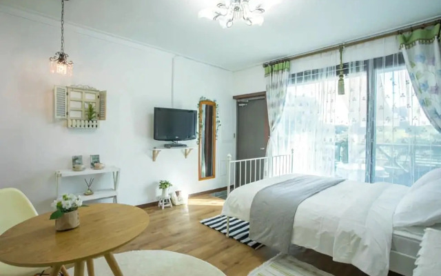 Yangpyeongwhite Tree Pension