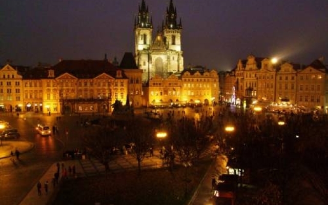 Апартаменты Old town square premium apartments вид на фасад