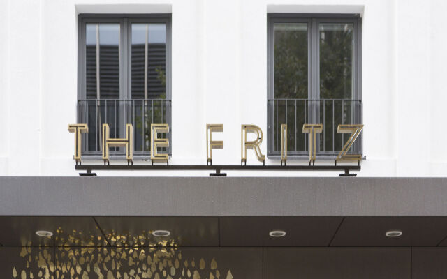 Отель The Fritz Düsseldorf Дюссельдорф вид на фасад