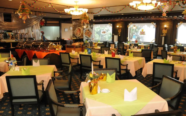 Zhuhai Holiday Resort Hotel - Light Inn