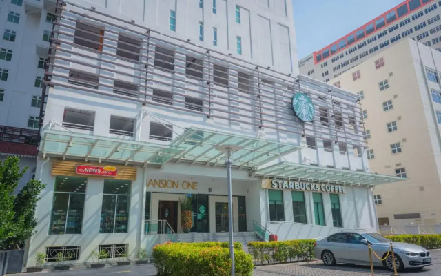 H Residence In Penang Malaysia From 57 Photos Reviews Zenhotels Com