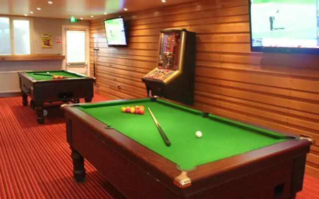 Pines Hotel Luton Airport