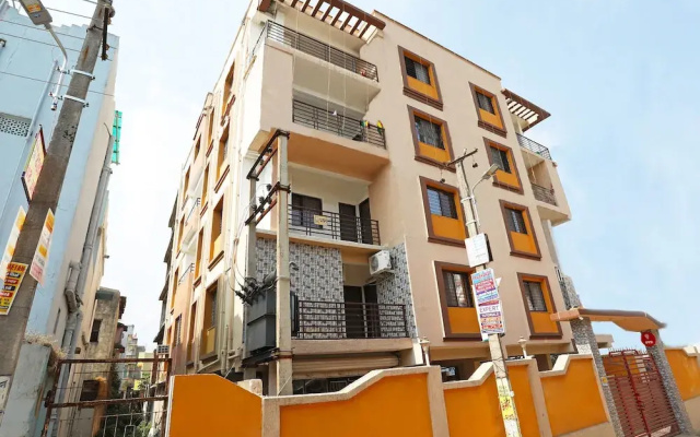 OYO 9665 Residency Inn