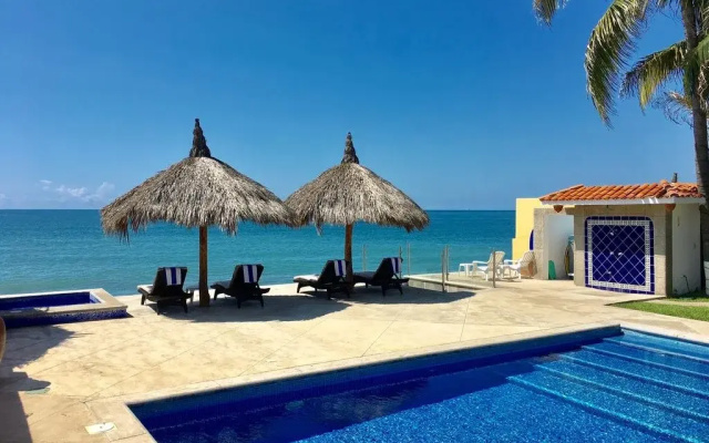 El Sol La Vida Beach Front Resort