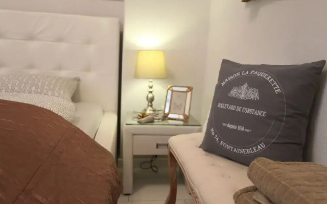 Dfive Apartments - Neo Baroque