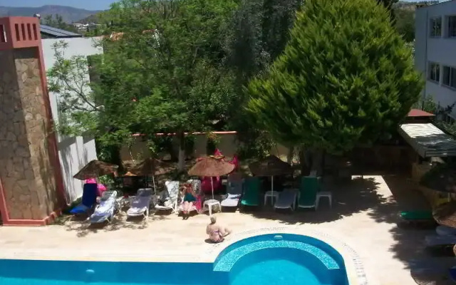 Kriss Hotel