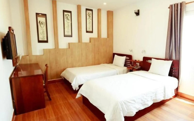 Xuan Hung Hotel
