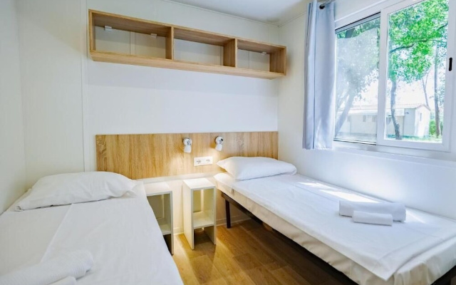 Small Camp KR
