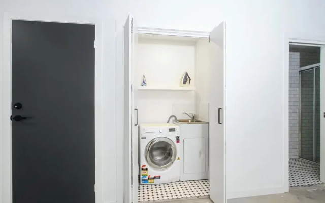 Accommodate Canberra - Dockside