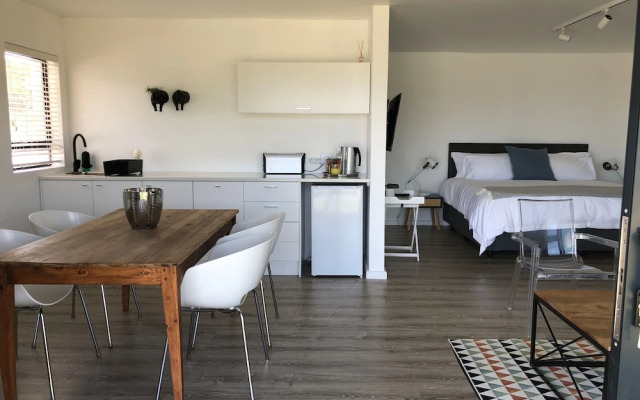 Karee Manor Guesthouse