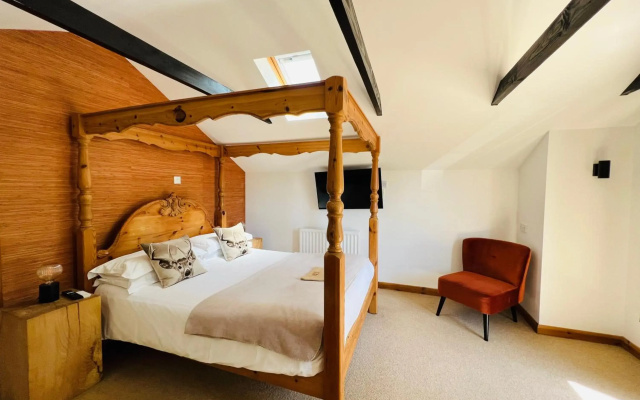 Cottage Lodge Hotel