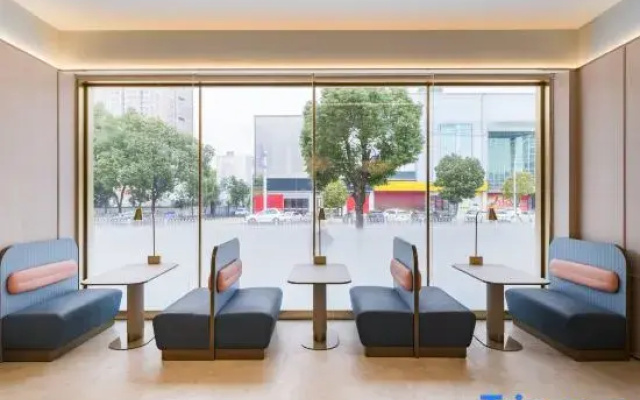 HanTing Hotel (Jingmen Zhongxiang Anlu Fuxi Road)