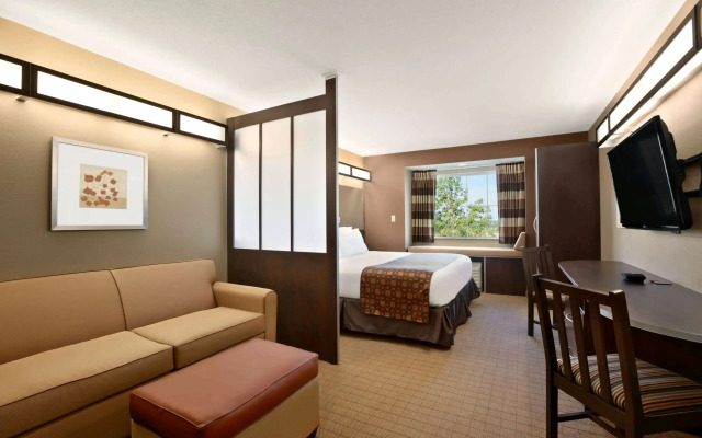 Microtel Inn & Suites by Wyndham St Clairsville/Wheeling
