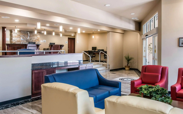 Quality Inn & Suites Houghton Downtown