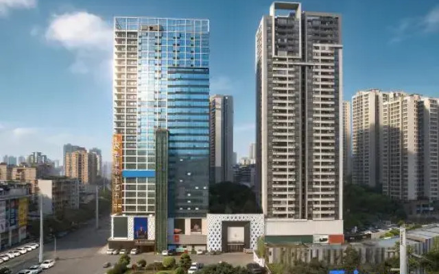 Rezen Hotel (Ranjiaba Flower Garden Light Rail Line 6 Station)