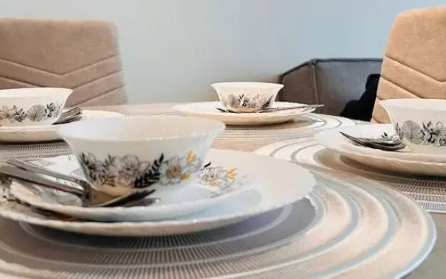 OYO HOME 1483 One Bedroom Apartments