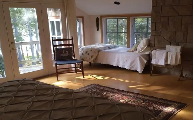 Inner Harbor Retreat - Four Bedroom Home