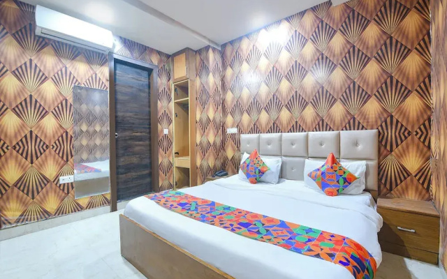 Fabhotel Royal Residency Sector 11