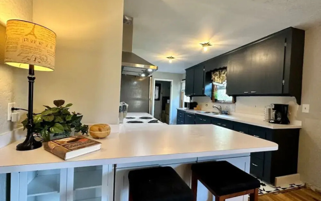 Seattle's Starlight Bungalow