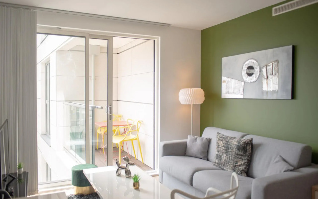 Comfy Studio with Balcony in Heart of Shoreditch