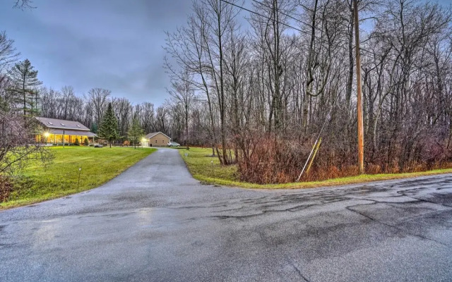 Spacious Oneida Retreat w/ Game Room!