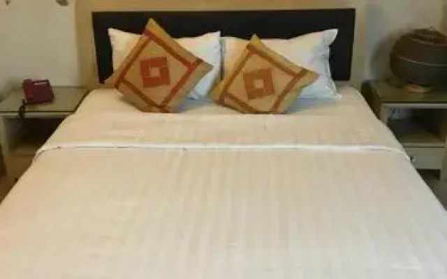Saigon Pearl Hotel Pham Hung