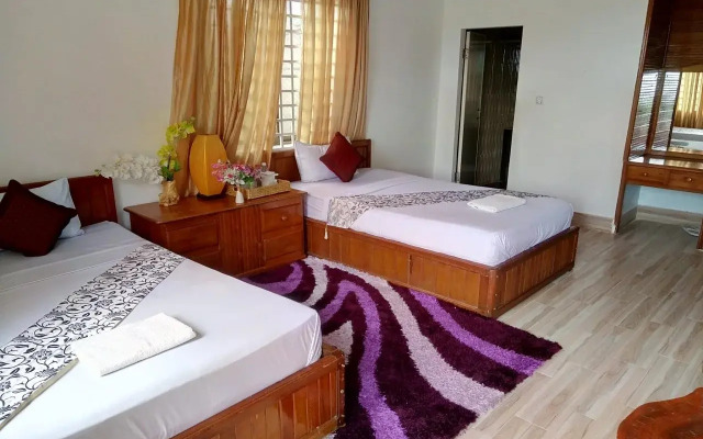Mealy Chenda Guest House & Restaurant