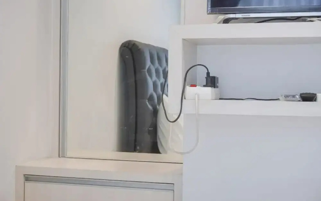Strategic And Well Designed Studio Apartment At Capitol Park Residence