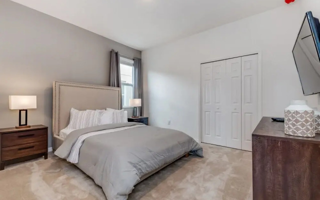14 Bdrm 11 Bath Villa For 30