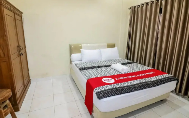 RedDoorz near Terminal Condong Catur 2