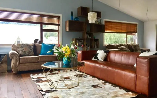 De Lavender Lake View House