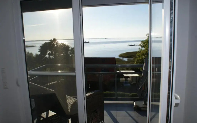 Seestraße mit Ostseeblick, Balkon und Parkplatz - ABC60