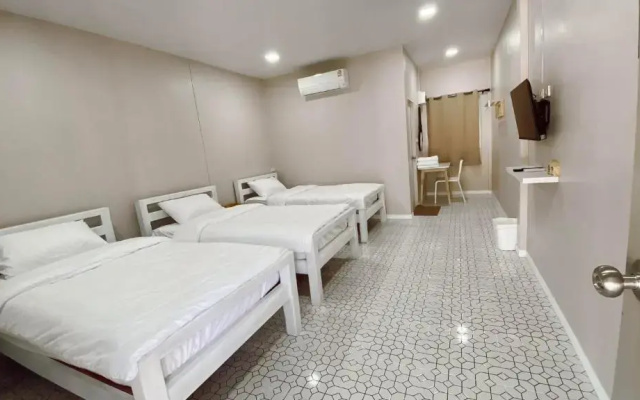 Juni House