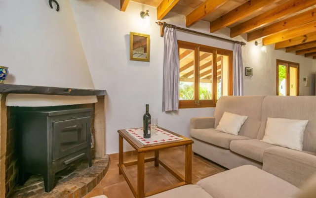 Villa in Pollenca With Private Pool & Garden