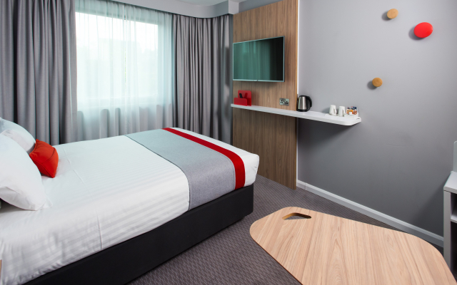 Holiday Inn Express Leeds City Centre Armouries by IHG