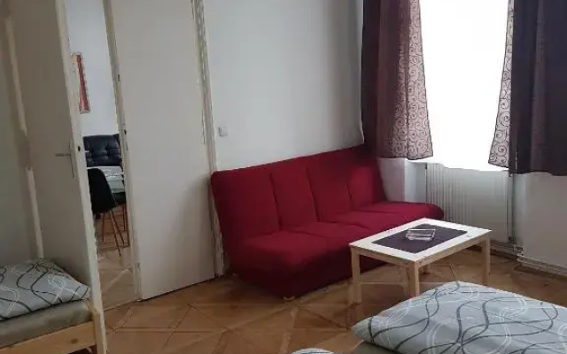 Gerald`s Apartment 12
