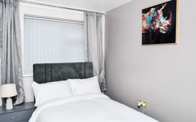 stylish 6 bed home