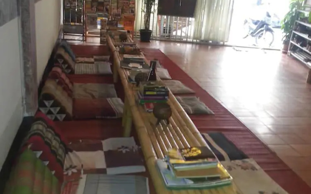 The Living Place 3 - Hostel