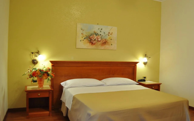 Domus Hotel