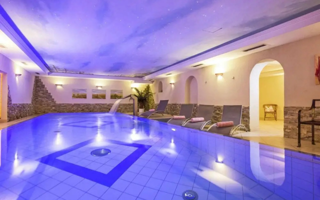 Apartment in Kaltenbach near Ski Lift