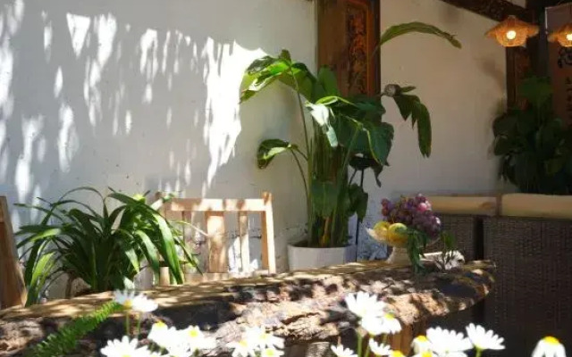Lijiang Zifayu Designer Boutique Inn