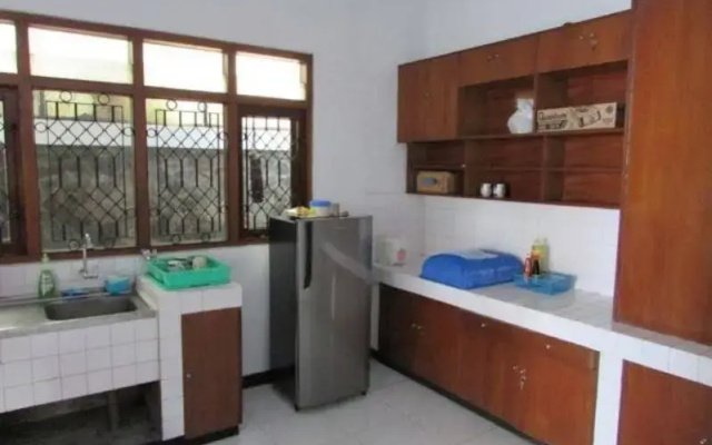 Guest House Griya Jambu 20