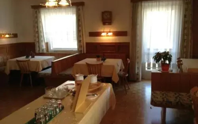 Garni Hofer