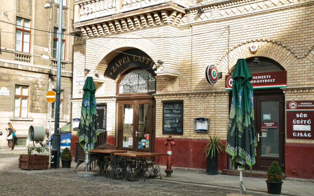 Palace Apartments
