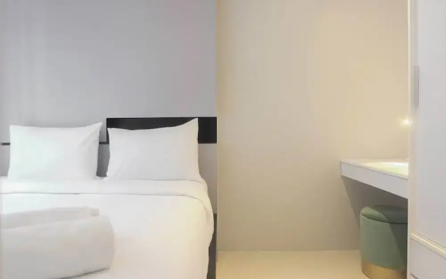 Stylish and Modern 2BR Bassura City Apartment