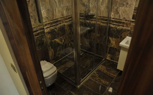 Asuris Hotel