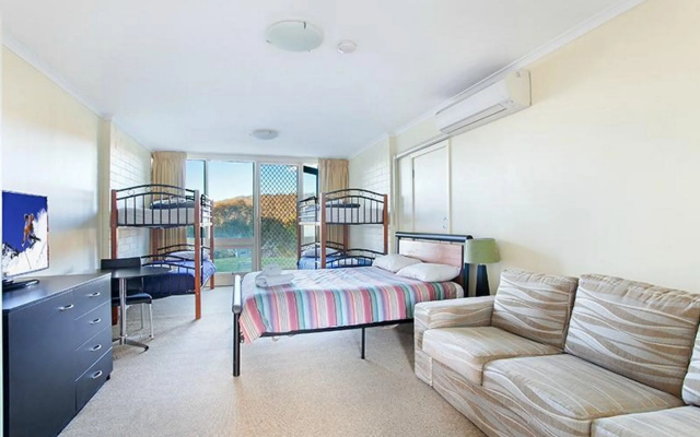 Lake Jindabyne Hotel