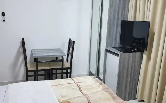 J-Motel