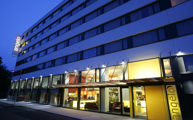 Отель Holiday Inn Munich - Leuchtenbergring Германия, Мюнхен - 3 отзыва об отеле, цены и фото номеров - забронировать отель Holiday Inn Munich - Leuchtenbergring онлайн вид на фасад